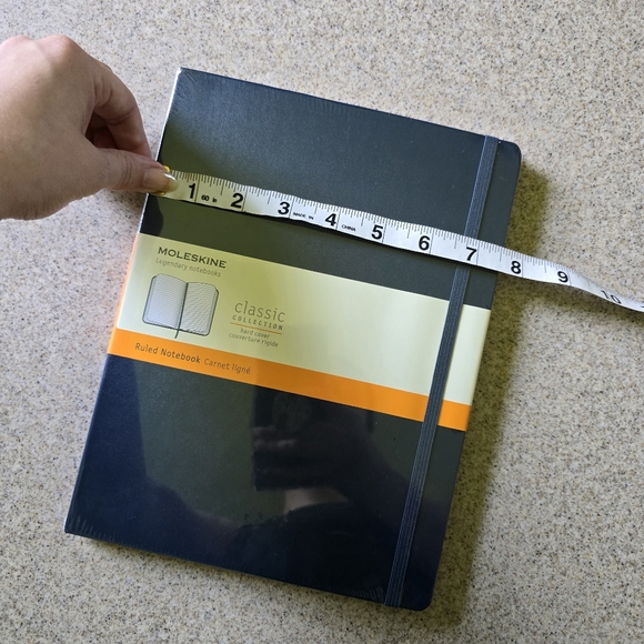 Moleskine XL sapphire blue notebook - Picture 9 of 13